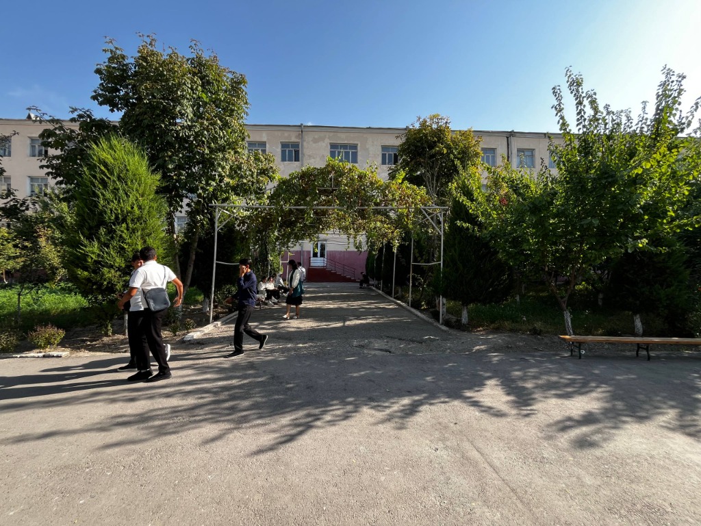 Talabalar xiyoboni va yashil bog'